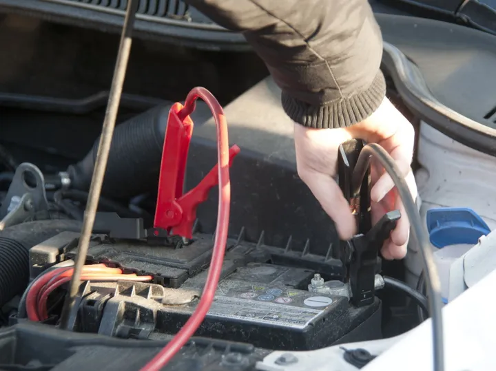 Ricaricare batteria auto