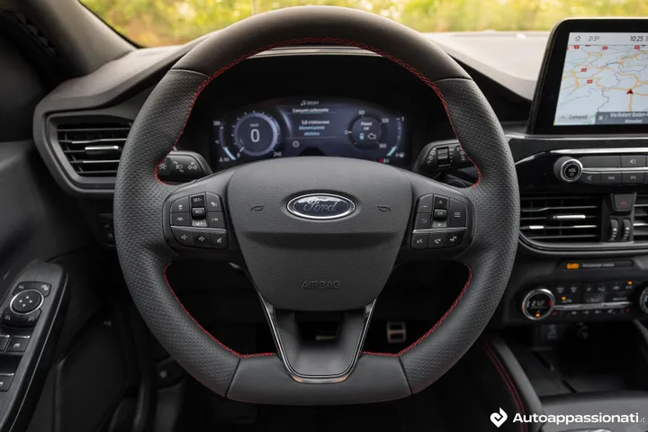 interni ford kuga