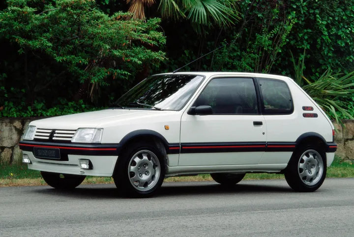 PEUGEOT 205 GTI