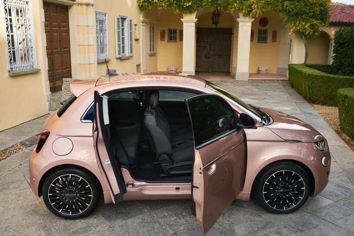 Nuova Fiat 500 3+1