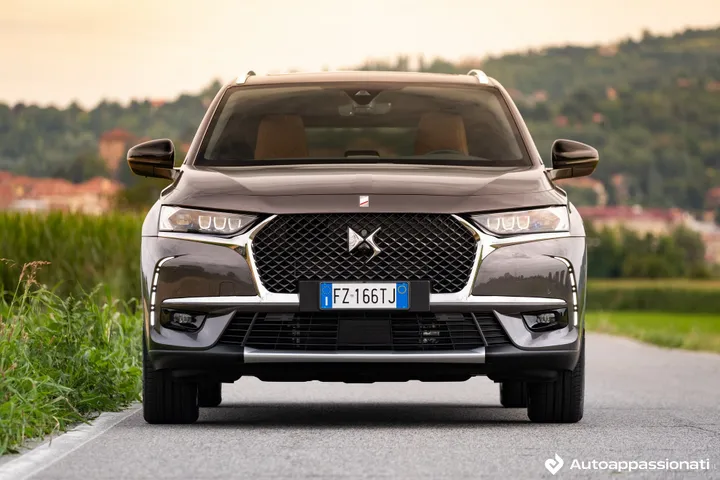 ds7 crossback e tense frontale