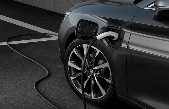 seat leon ibrida plug-in