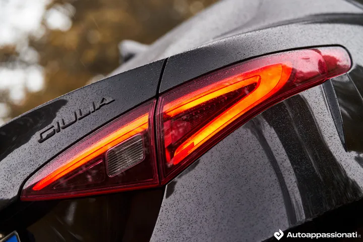 alfaromeo giulia veloce q206 1