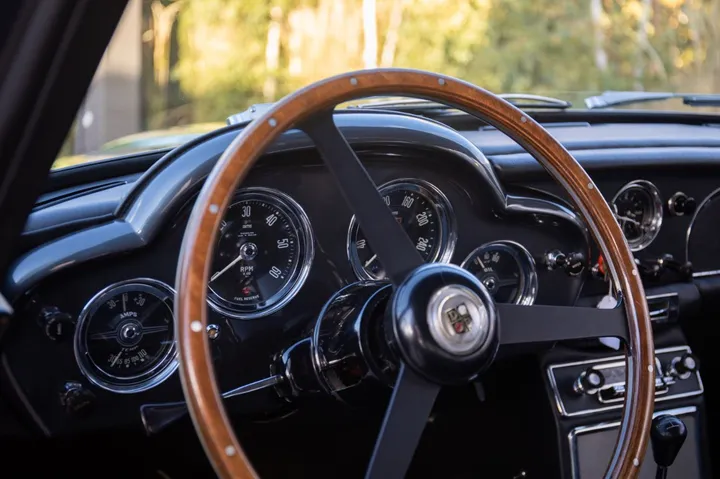 aston martin db4