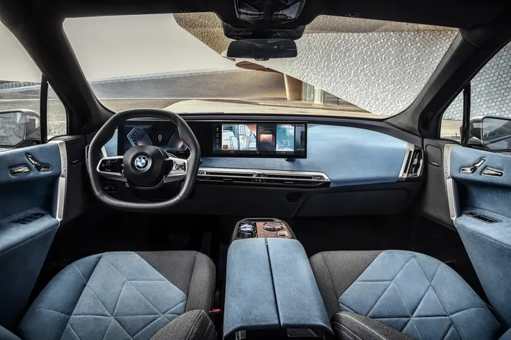 interni bmw ix 2021