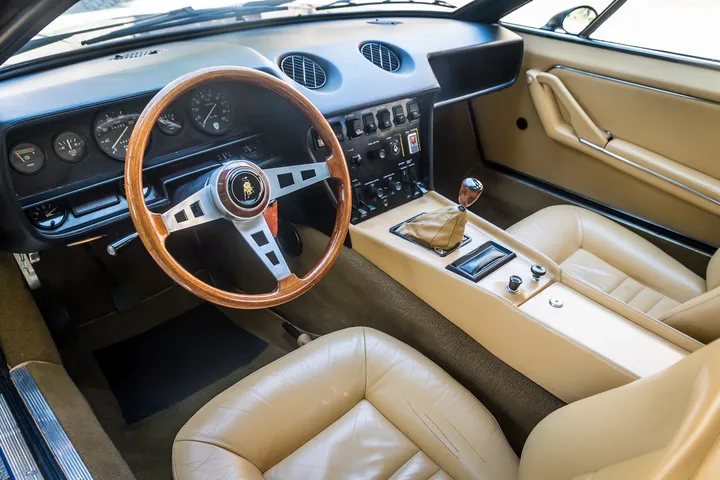 interni lamborghini jarama gt