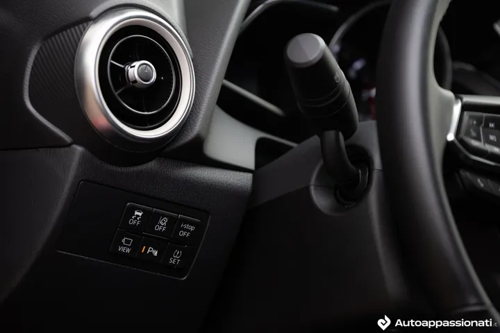 mazda 2 hybrid05