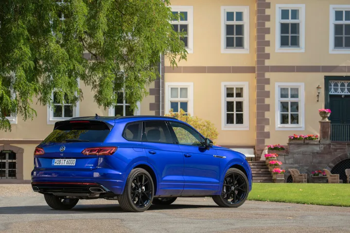 VW Touareg R posteriore