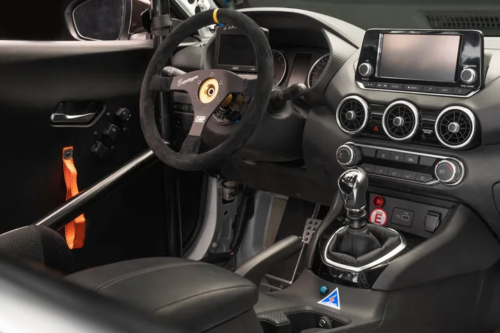 2021 nissan sentra cup 01