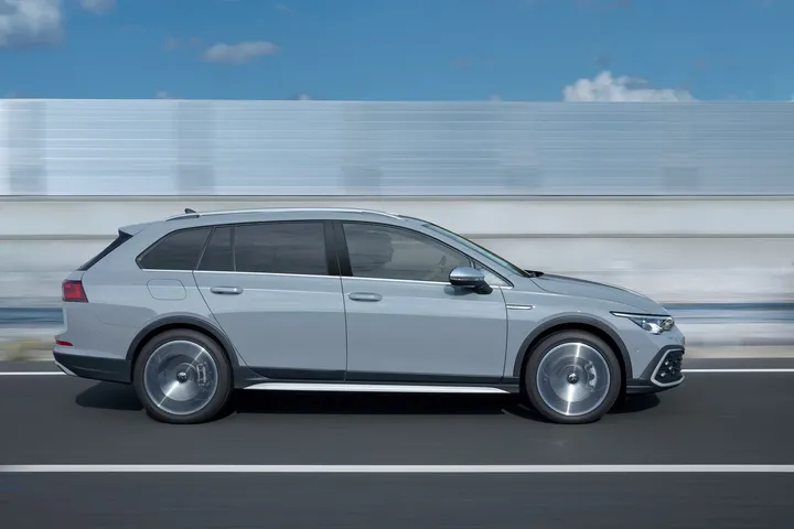 volkswagen golf alltrack 2021