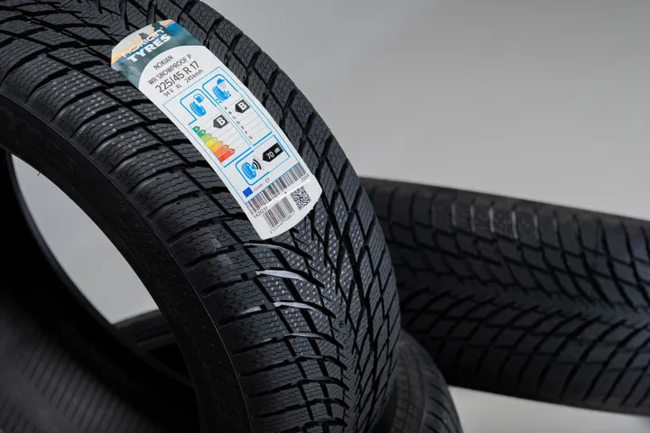 Nokian Snowproof P