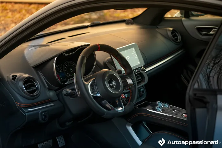 Alpine A110S 2021 interni