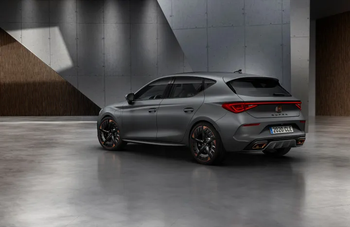 posteriore cupra leon e-hybrid