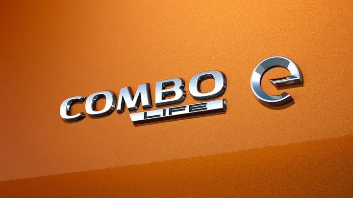 opel combo e life logo