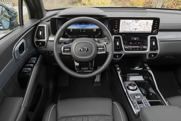 interni Kia Sorento plug-in