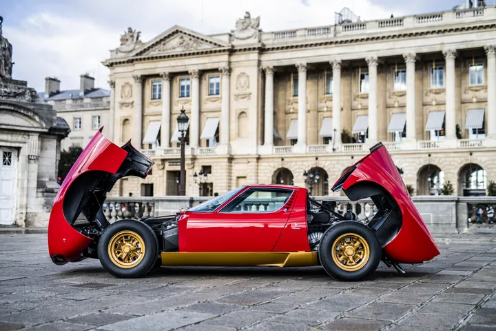Lamborghini Miura SV