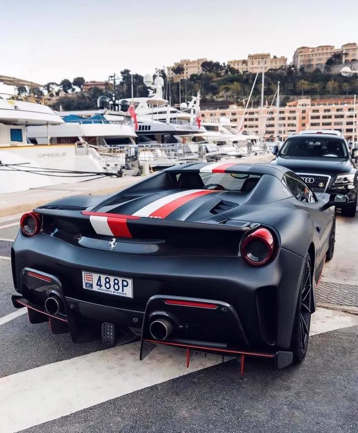 488 pista charles leclerc