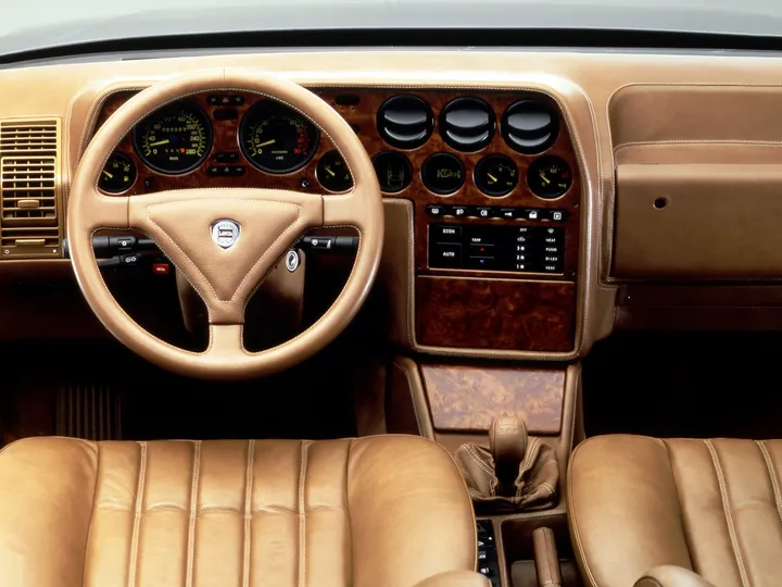 lancia thema 832 22