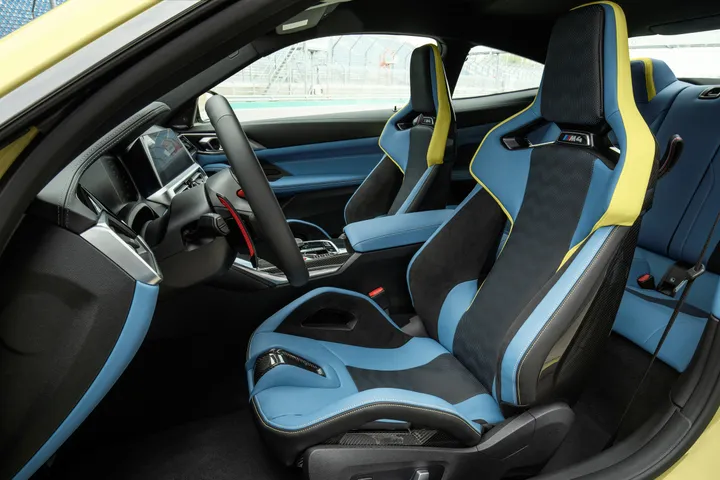 BMW M4 interni