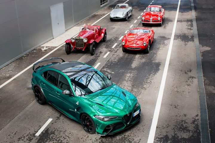 02 alfa romeo and heritage at the 2021 1000 miglia