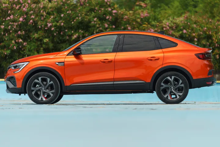 Renault Arkana laterale