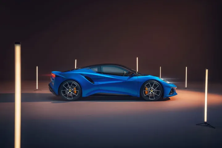 laterale lotus emira
