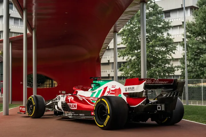 alfa romeo racing c41 monza livery