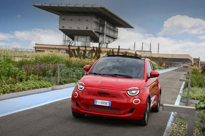 Fiat (500)RED