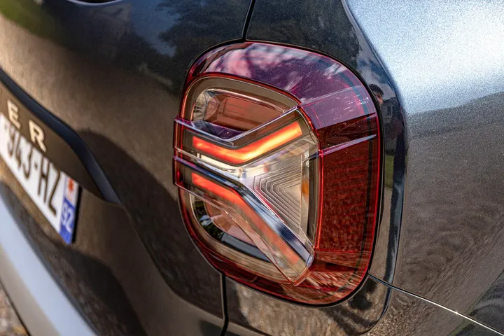 dacia duster gpl novità