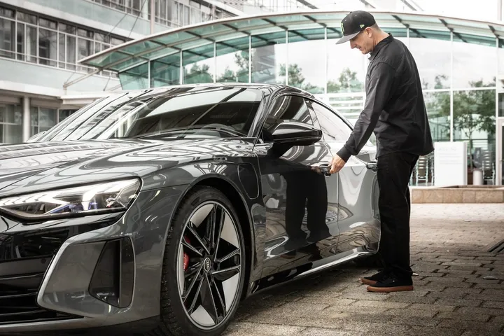 audi rs e-tron 