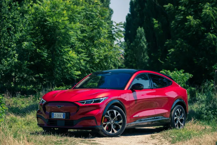 Ford Mustang Mach-E 2021