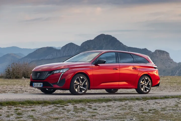 peugeot 308 elixir red