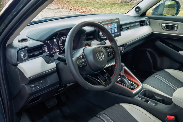 Honda HR-V e:HEV 2022 interni
