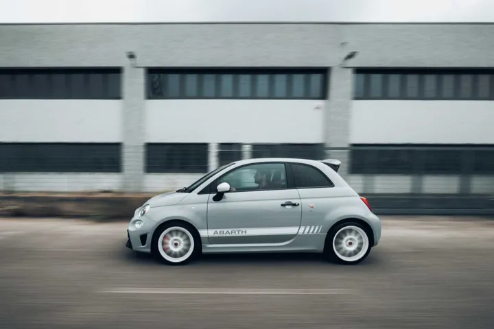 abarth 695 esseesse 38