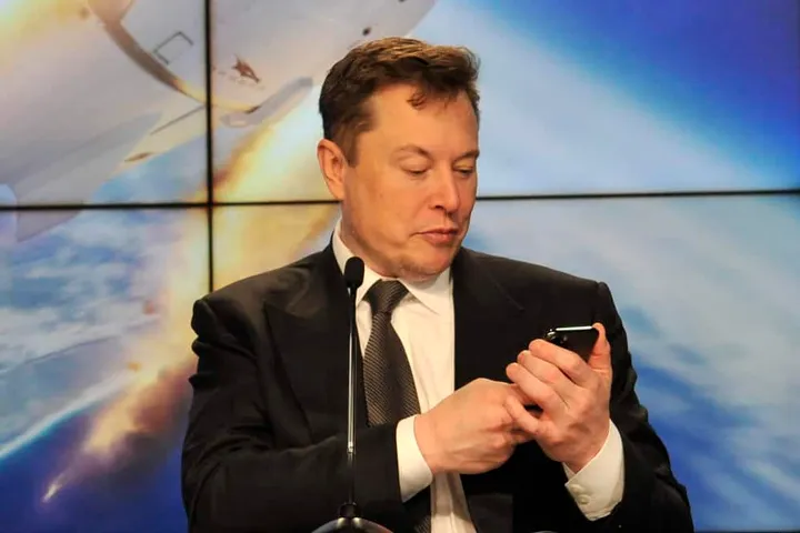 musk smartphone