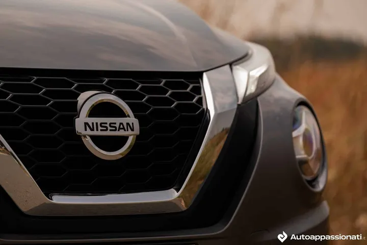 nissan juke 2021 calandra