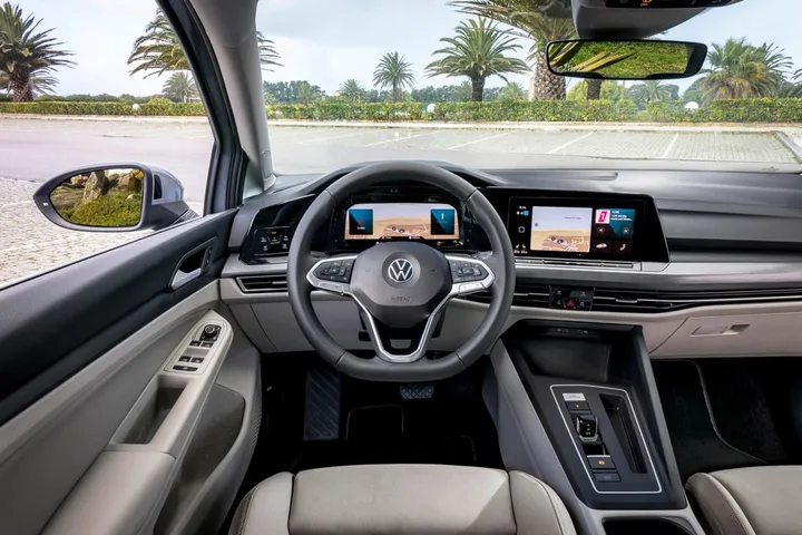 interni golf 8