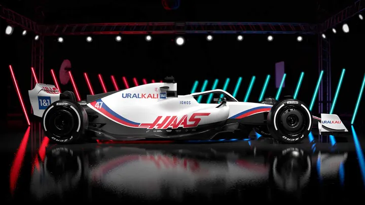 haas vf22 side