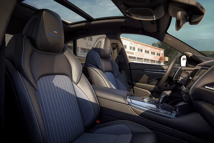 interni maserati mc edition