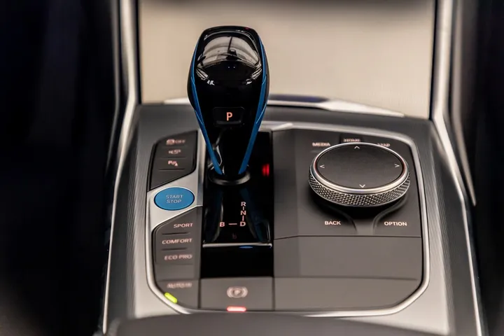 bmw i4 2022 12