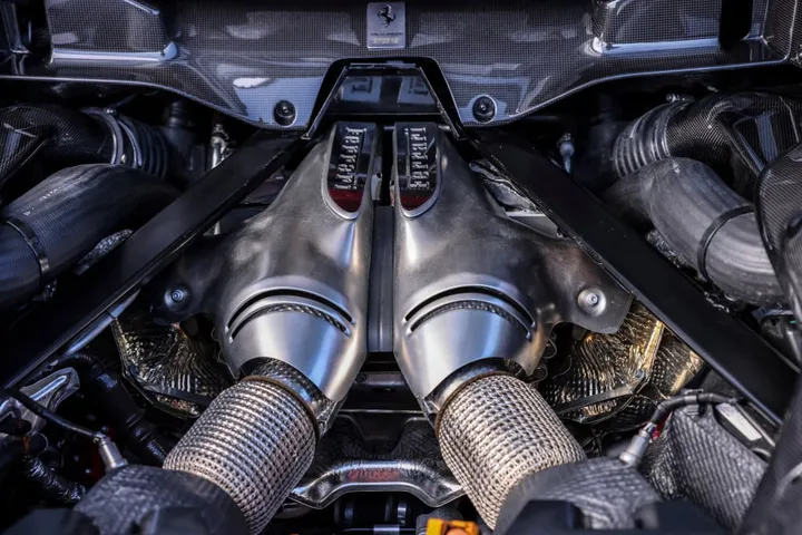 ferrari 296 gtb motore v6