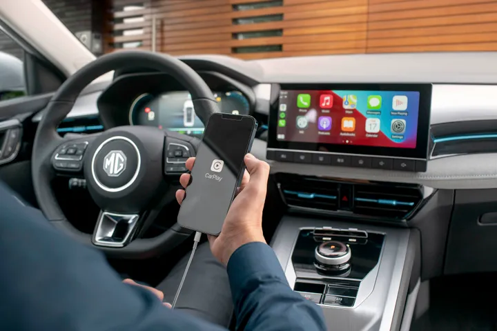 mg mg5 apple car play