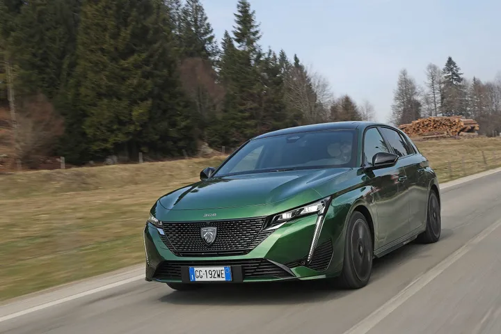 peugeot 308 hybrid 2022 52