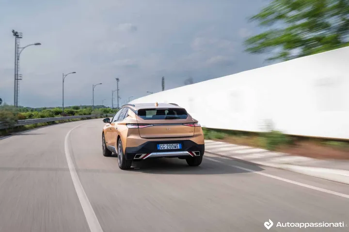ds 4 cross 2022 21