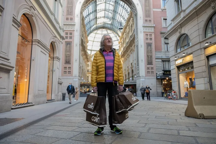 james may il nostro agente in italia 7