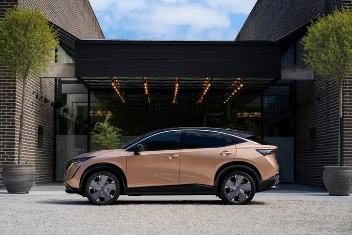 nissan ariya 2022 37