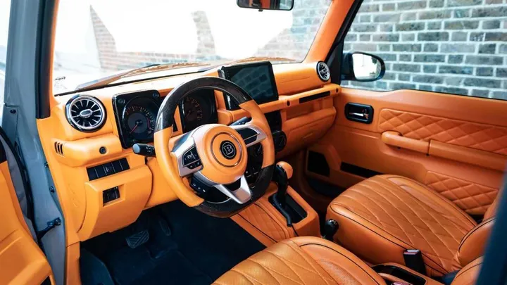 Suzuki Jimny Brabus interni