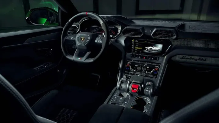 Lamborghini Urus Performante Interni