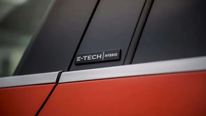 renault clio e tech hybrid