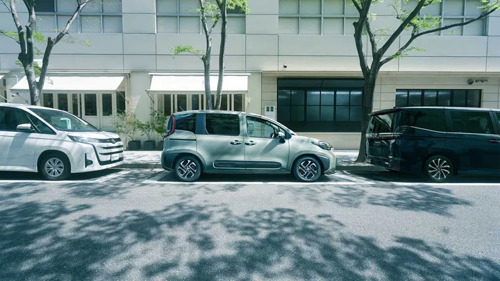 Toyota Sienta